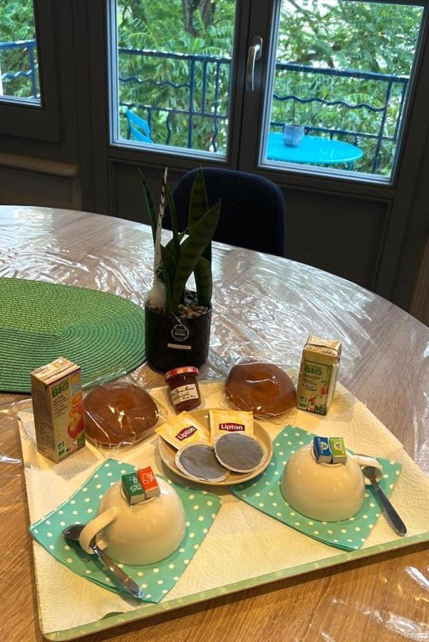 Residence Harmonie Appartement N 4 Meuble Avec Petit Dejeuner Néris-les-Bains エクステリア 写真